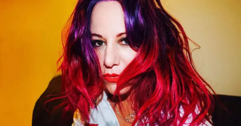 Jennifer Finch - L7